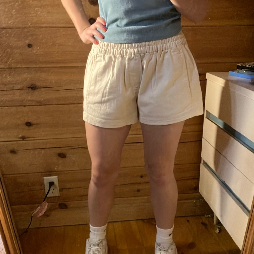 Women’s small Aerie high waisted short with pockets
